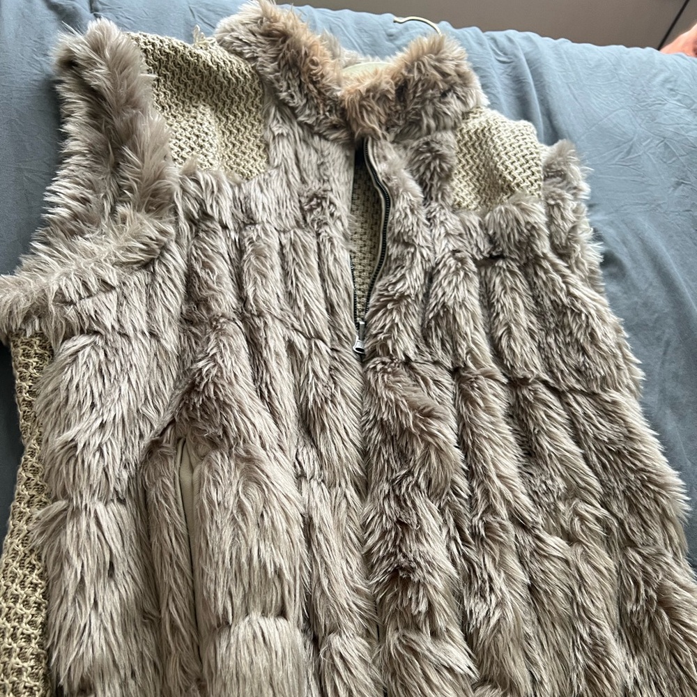 Faux nit vest